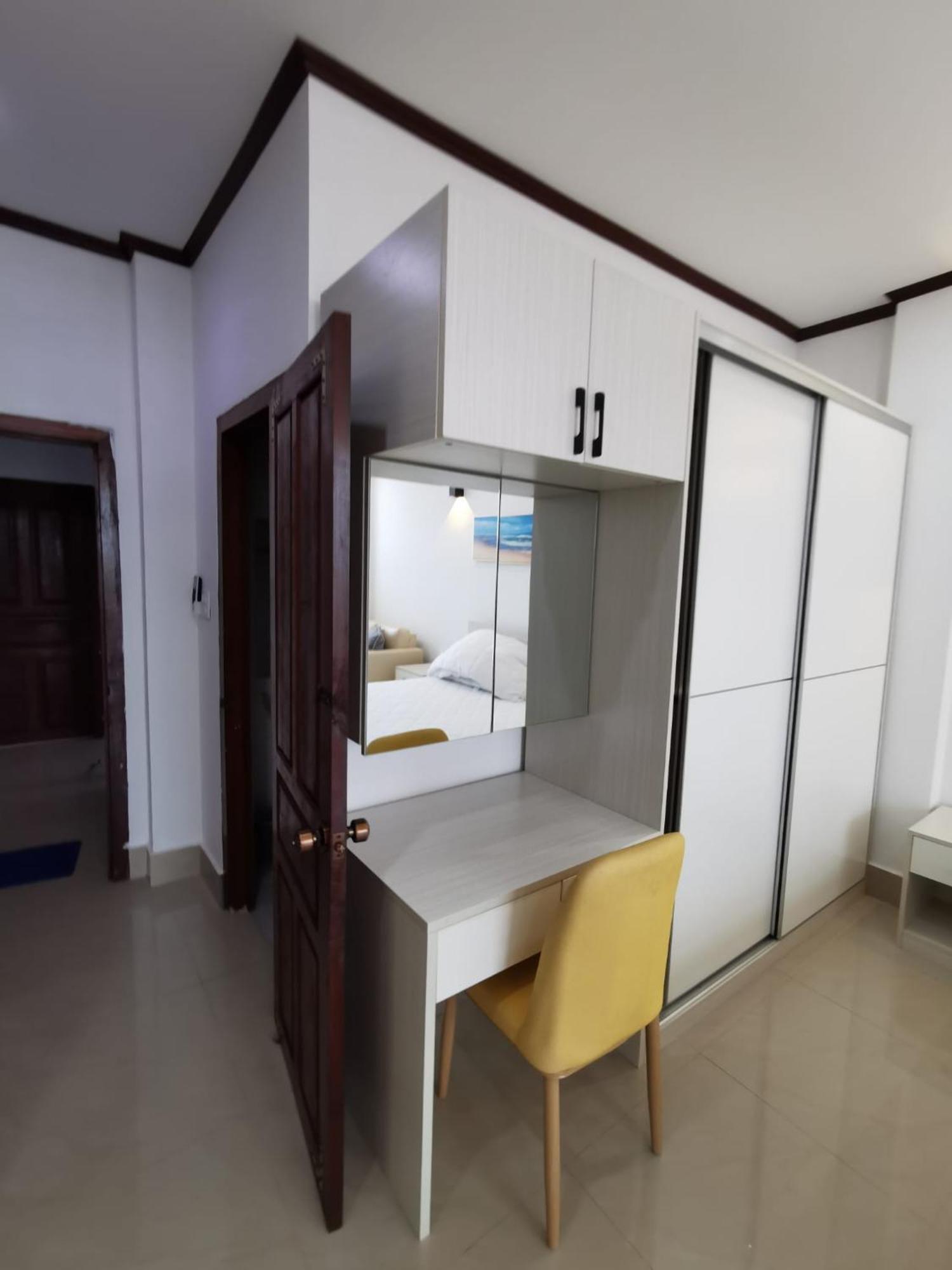 Artist Golden Loft Paris - Vientiane Homestay Duplex Triplex Kültér fotó